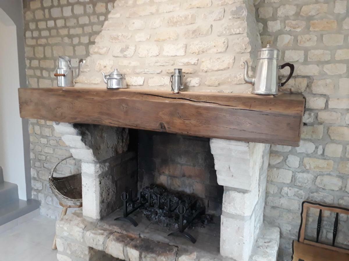 Gite " Le Vieux Noyer" Liesville-sur-Douve Εξωτερικό φωτογραφία